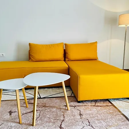 Lägenhet Adora Center *