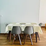 Adora Center Apartment *